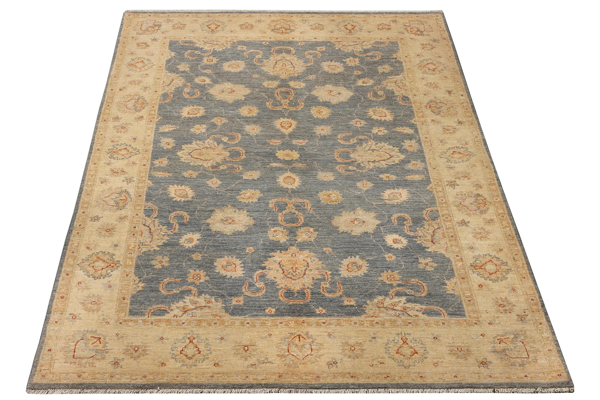 An Ushak rug, c. 242 x 165 cm.