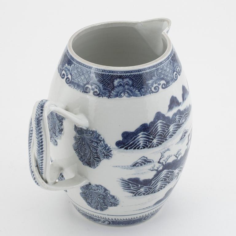 TVÄTTKANNA, porslin, Kina, Jiaqing (1796-1820).