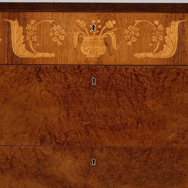 Carl Malmsten, a Swedish Grace chest of drawers, Svensk Hemslöjd, 1930s.