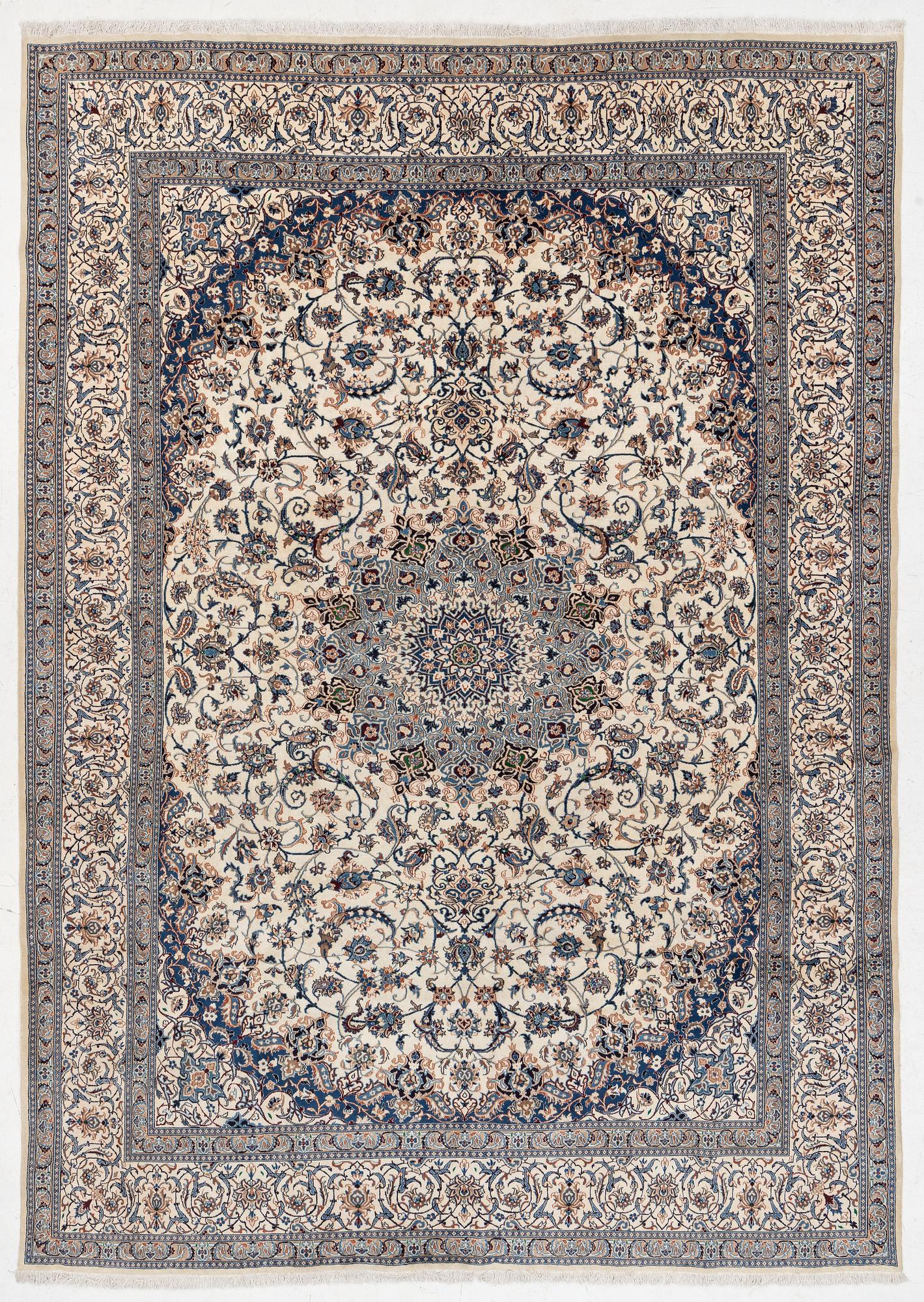 Rug, Nain, approx. 403 x 288 cm.