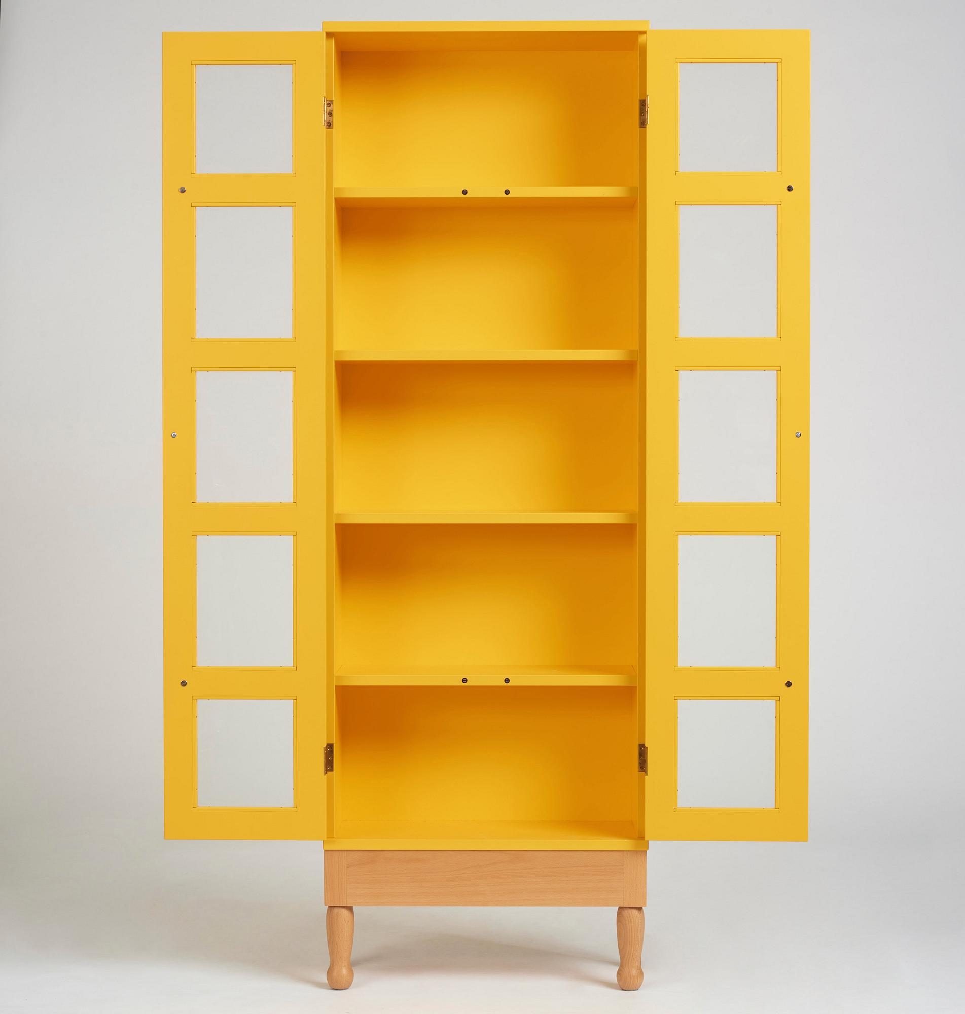 Mats Theselius, a "National Geographic" cabinet, Källemo, Värnamo post 1990.