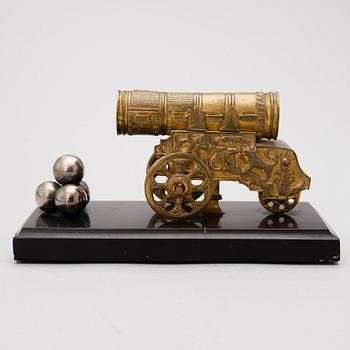 A Russian gilt brass decorative miniature cannon, second half of 20th Century.