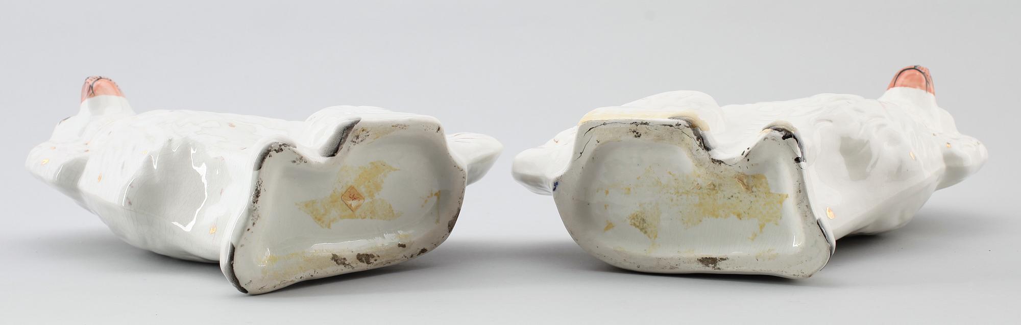 FIGURER, 1 par, porslin, Staffordshire, 1900-talets första hälft.