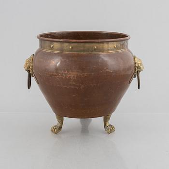 Champagne cooler, brass and copper, late 19th Century.