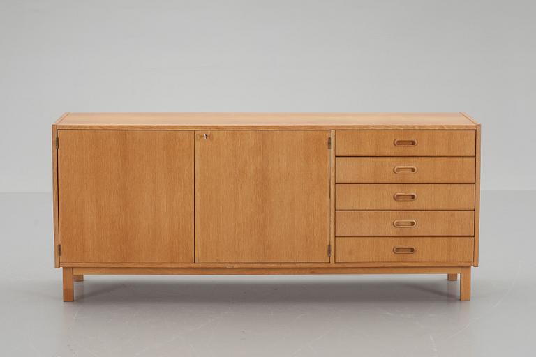 SIDEBOARD, 1900-talets andra hälft.