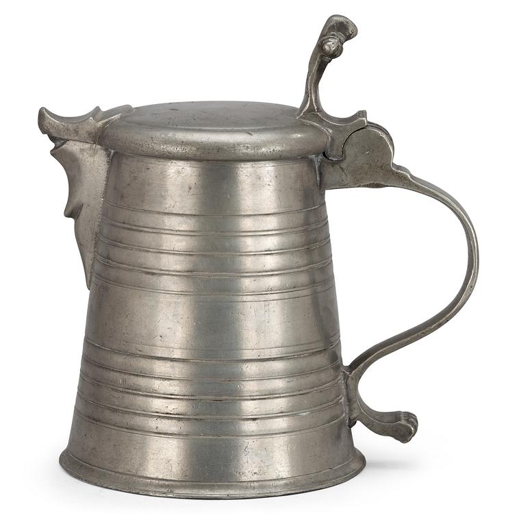 A pewter tankard by B. Rokus, Arboga 1744.