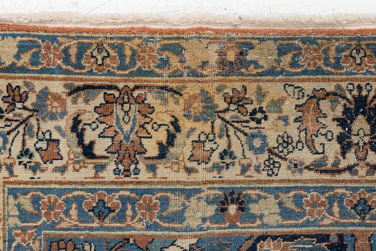 Rug, antique Tabriz, approx. 113 x 190 cm.