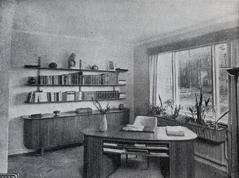 Bertil Fridhagen, a rare elm sideboard, Svenska Möbelfabrikerna, Bodafors, 1940s.