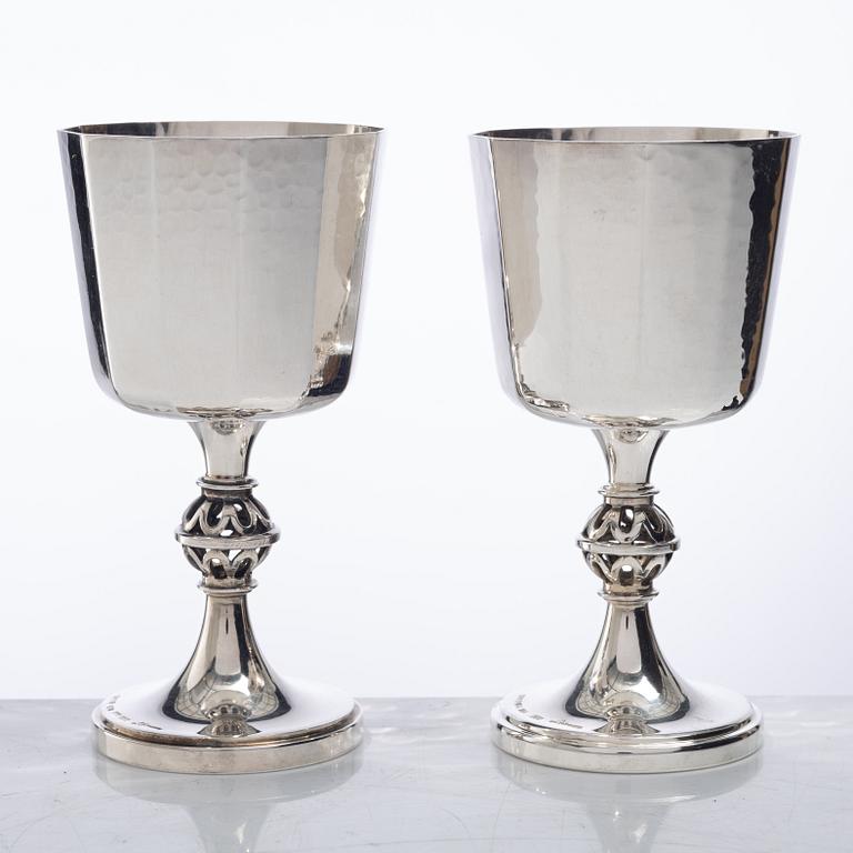 Eric Löfman, A set of twelve silver liqueur glasses, KG Markströms, Uppsala 1978.