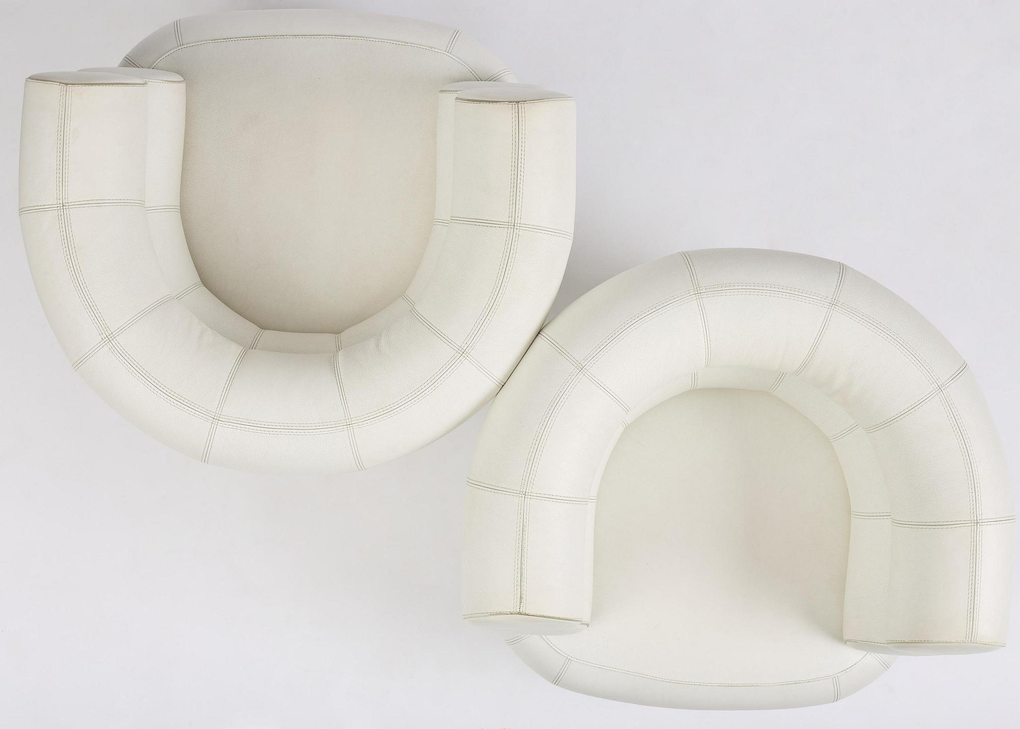 Eileen Gray, fåtöljer, ett par, "Bibendum", ClassiCon, Tyskland, efter 1990.