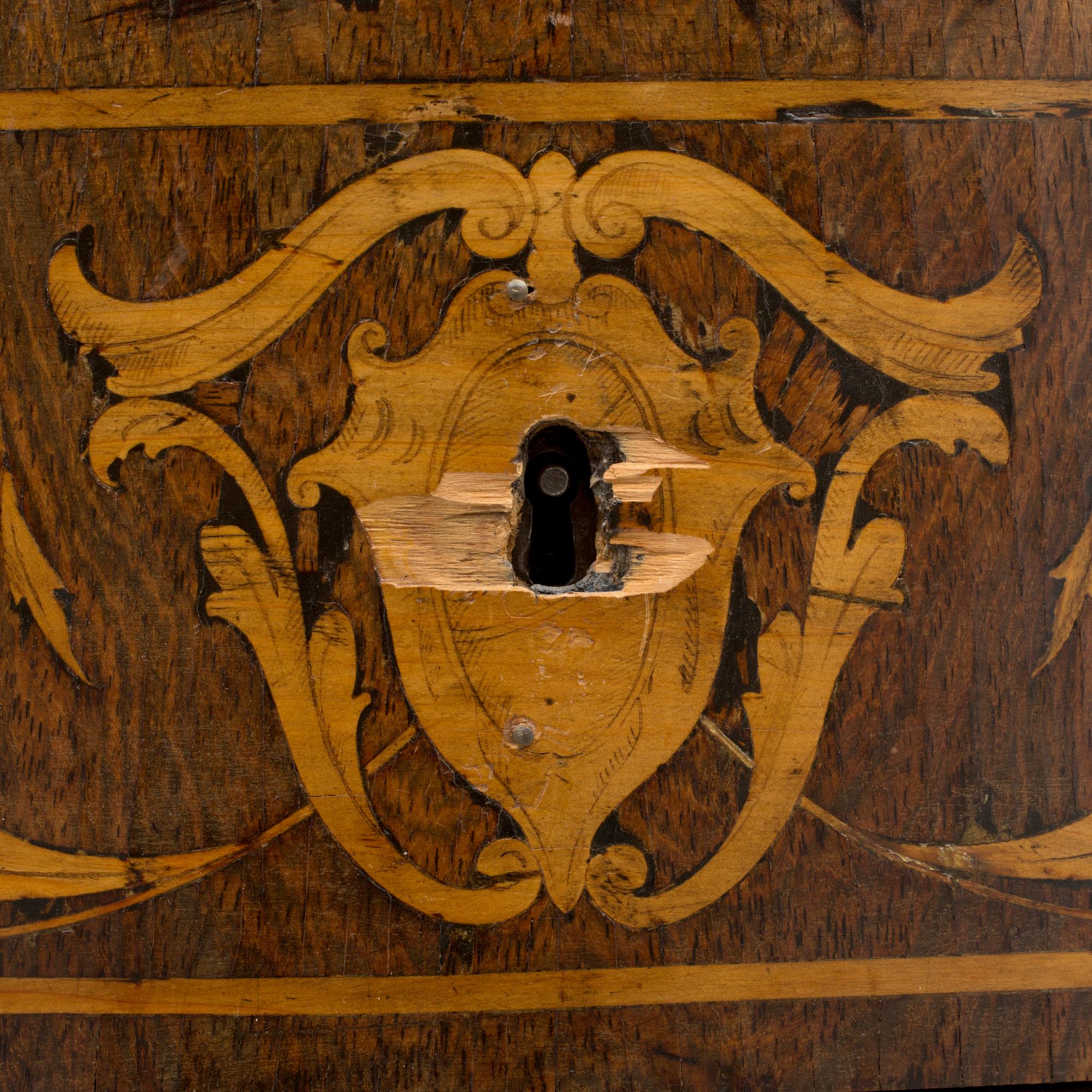 BYRÅ, rokoko, 1700-tal.