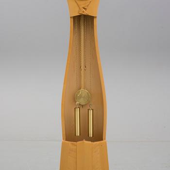 GOLVUR, Carl Malmsten, "Tidlösa", modellen formgiven år 1964.