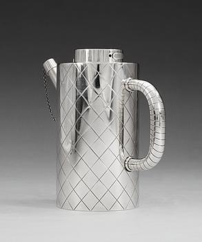A Sigvard Bernadotte cocktail shaker by Georg Jensen, Copenhagen 1933-44, sterling.