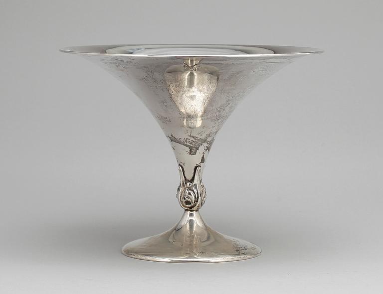 SKÅL, silver, firma Karl Anderson Stockholm 1927. Vikt ca 380 gram.