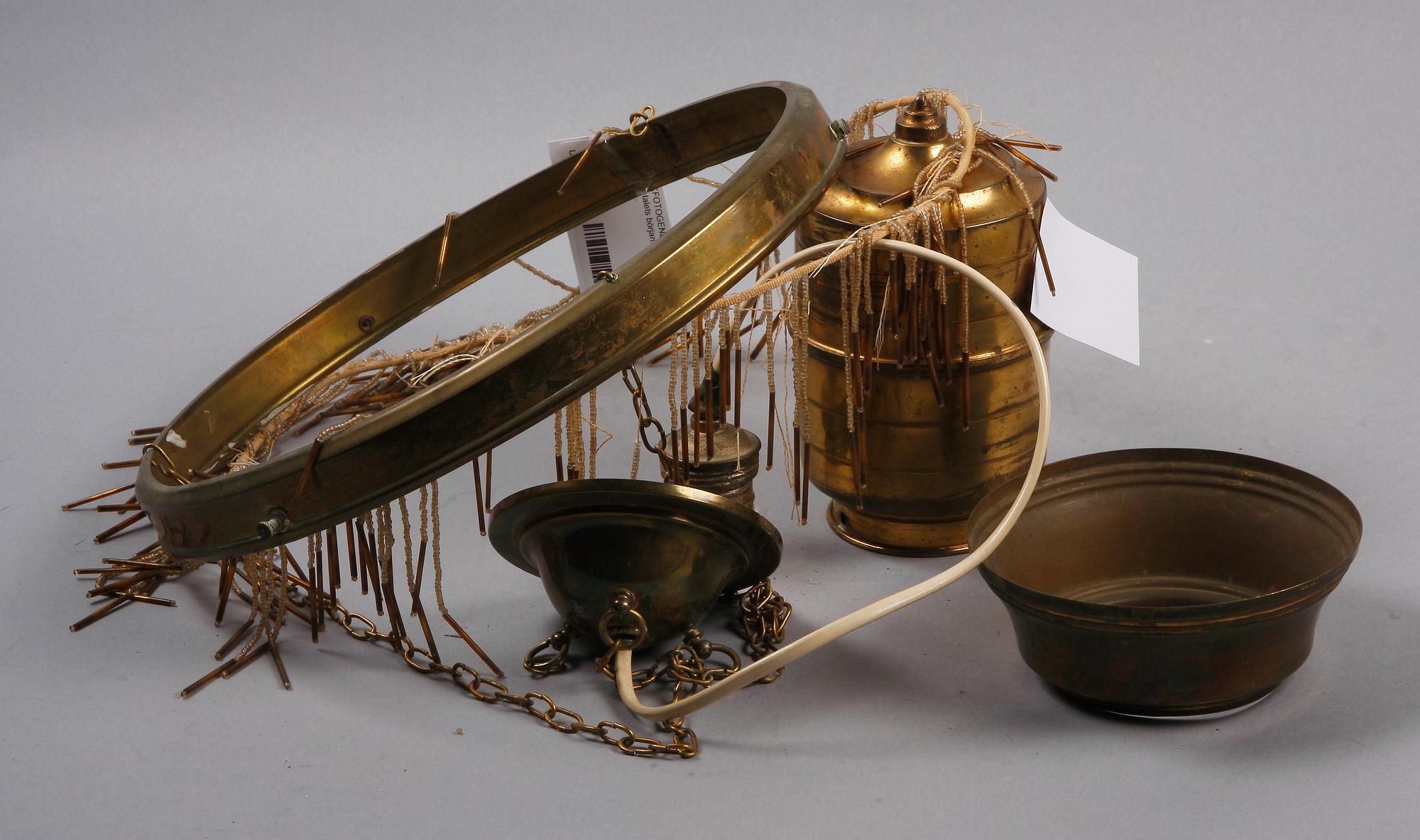 TAKFOTOGENLAMPA, mässing, jugend, 1900-talets början. H 130.