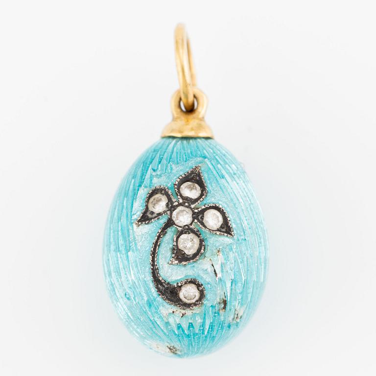 W.A. Bolin enamel egg with round brilliant-cut diamonds.