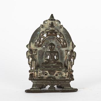 Skulptur, altare. Jain, Indien, kopparlegering med silverinläggningar 1300-/1400-tal eller äldre.