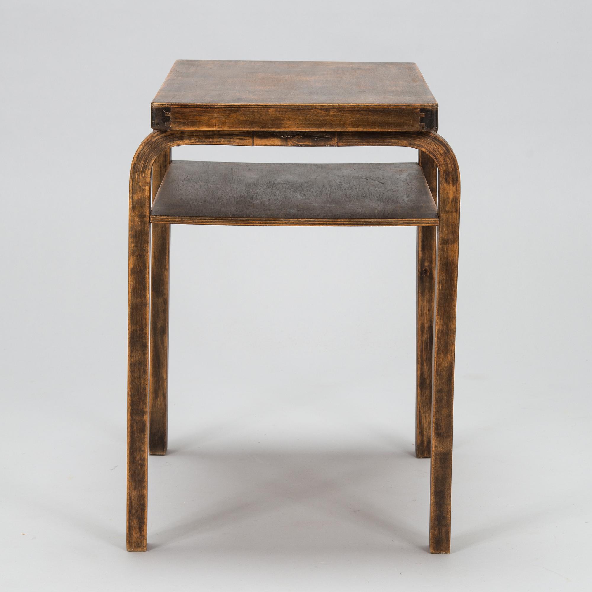 Alvar Aalto, A mid-20th century 'A 86' table for Huonekalu- ja Rakennustyötehdas A.B.