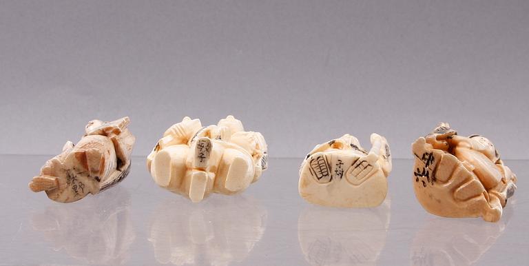 NETSUKE, 4 st, ben, Japan, 1900-tal.