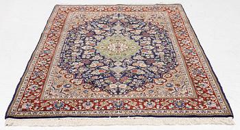 Matta, Isfahan, ca 230x140 cm.