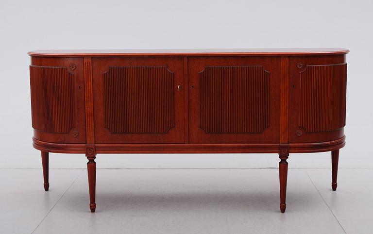 SIDEBOARD, gustaviansk stil, 1900-talets andra hälft.