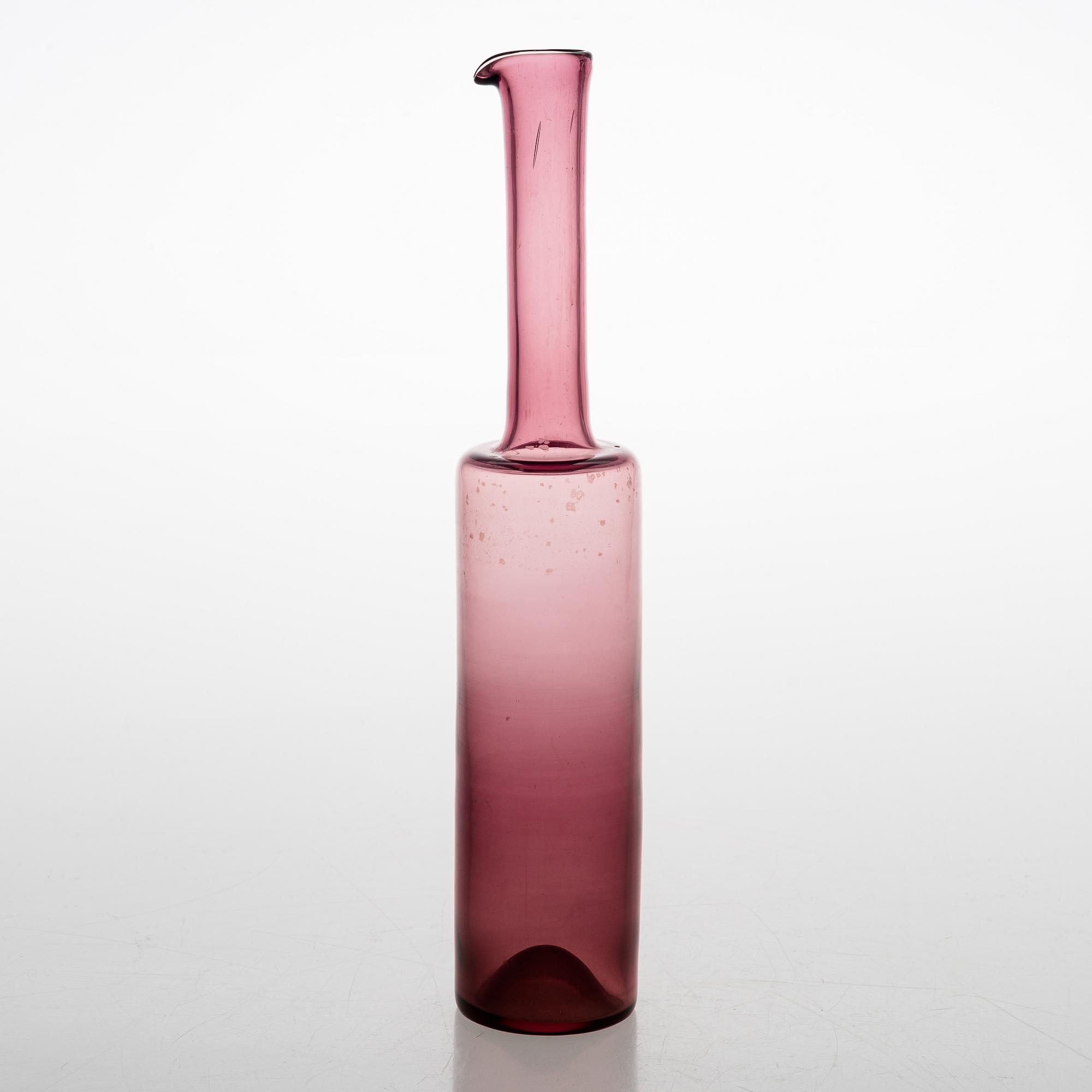 Nanny Still, Pullo, signeerattu Riihimäen Lasi O.Y. Nanny Still.