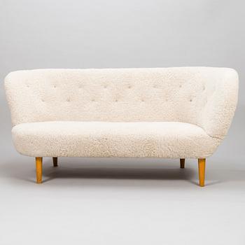 MAIJA-LIISA KOMULAINEN, a 1950's sofa for Oy Uusi Koti- Nya Hemmet Ab.