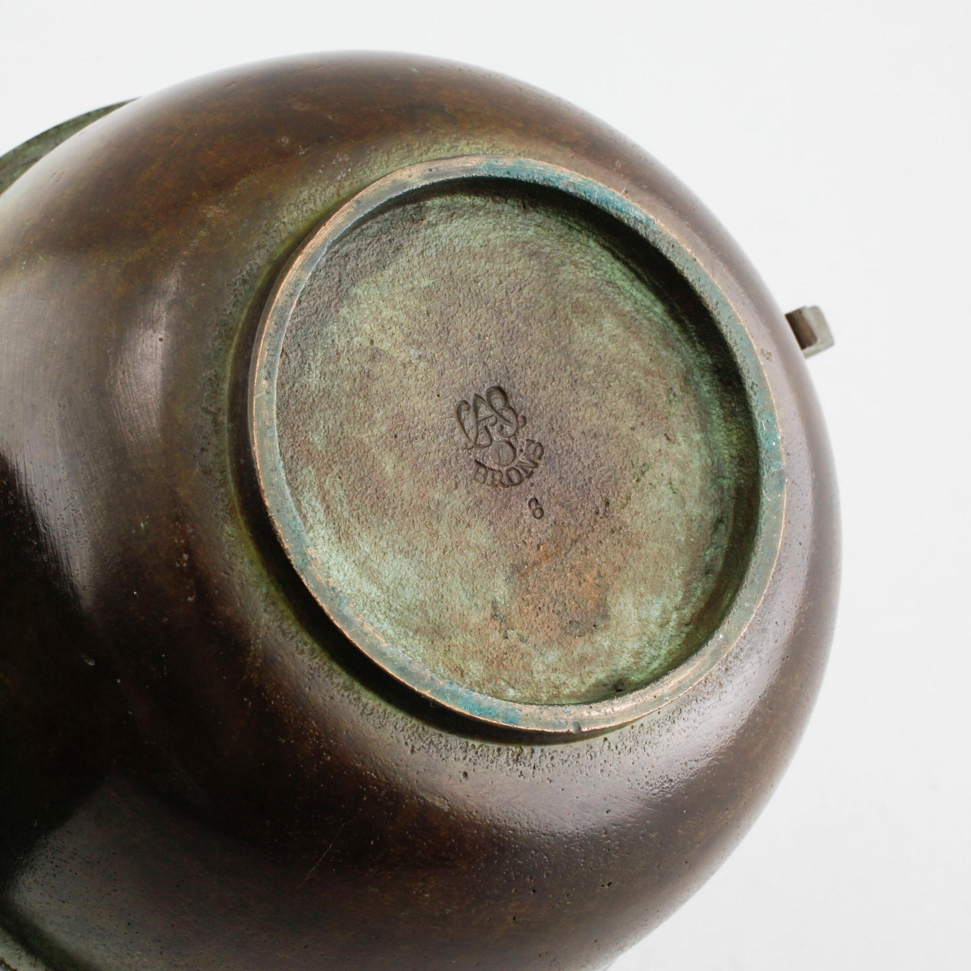 A bronze bowl by GAB, from the first half of the 20th century.