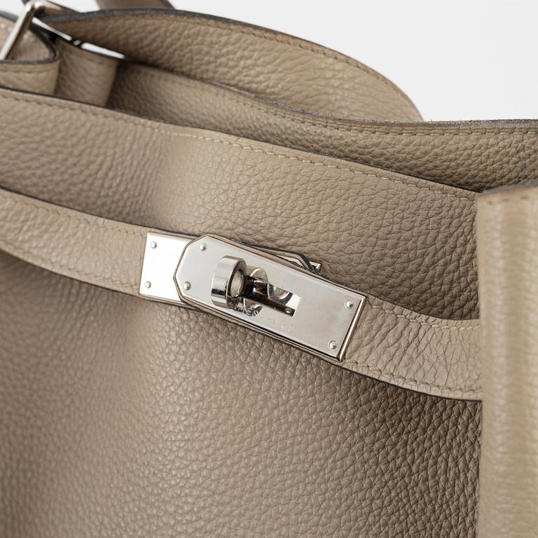 Hermès, A beige leather 'So Kelly 30', 2010.