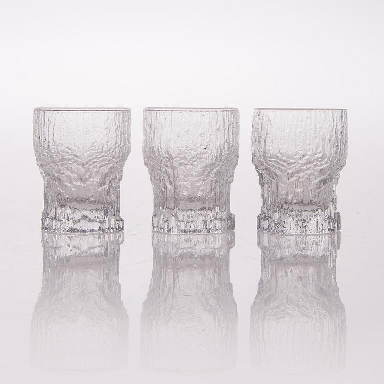 A Set of 20 Aslak Glasses by Iittala 1970-88.