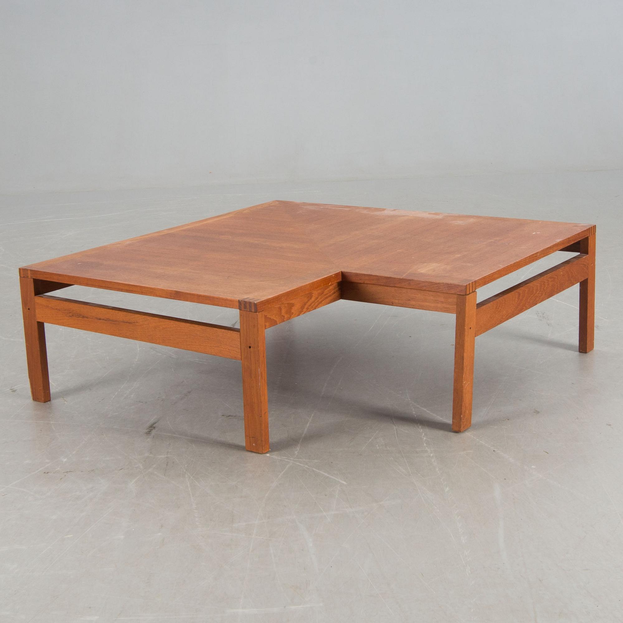 FÅTÖLJER, ett par och BORD, Ole Gjerlöv-Knudsen och Torbjörn Lind, France & Son, Danmark, 1900-talets andra hälft.