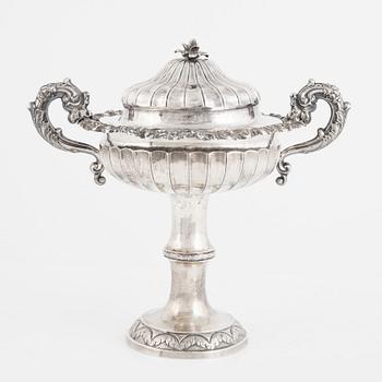 Daniel Eklund, sockerskål, silver, nyrokoko, Kalmar 1842.