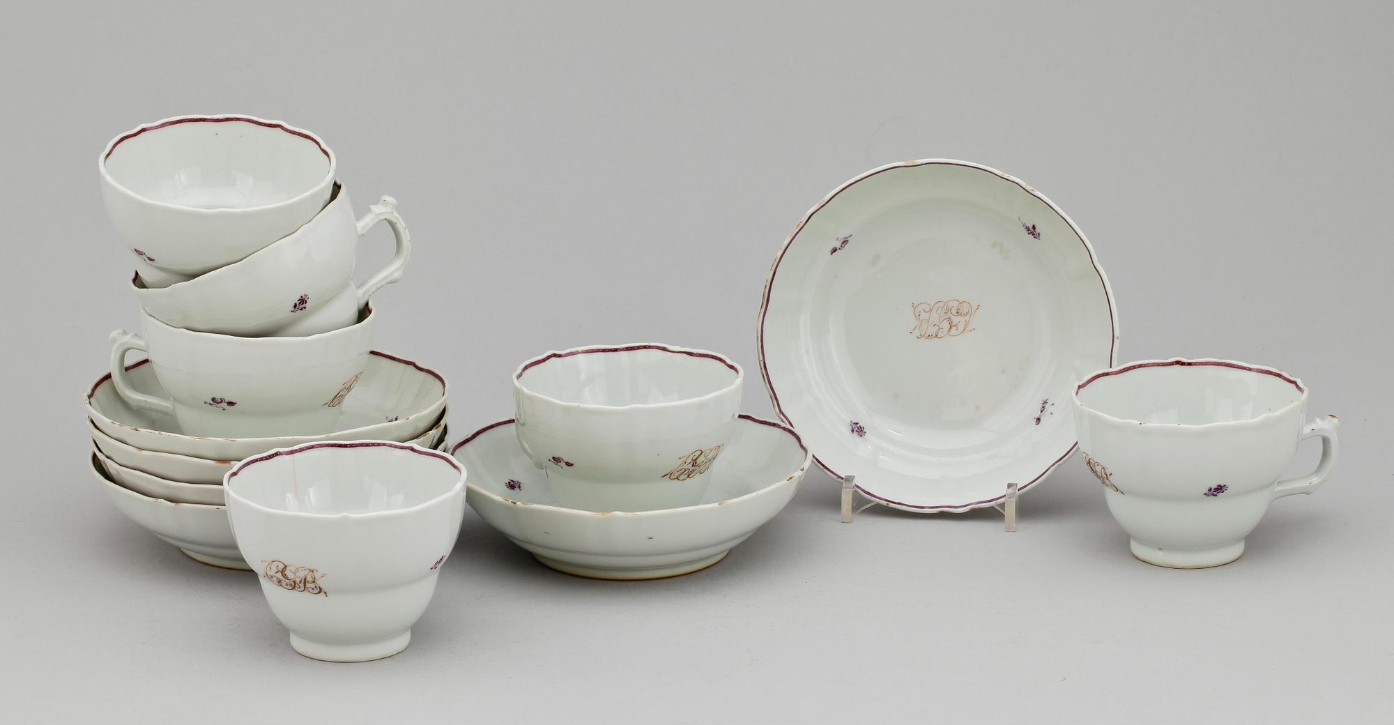 KOPPAR MED FAT, 6 st, porslin, Kina, Qianlong (1736-1796).