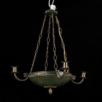 TAKAMPEL, Karl Johan-stil, 1900-talets första hälft. Höjd 48 cm.