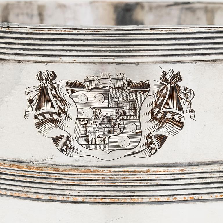 Vinkylare, försilvrad, England, 1800-talets första hälft.