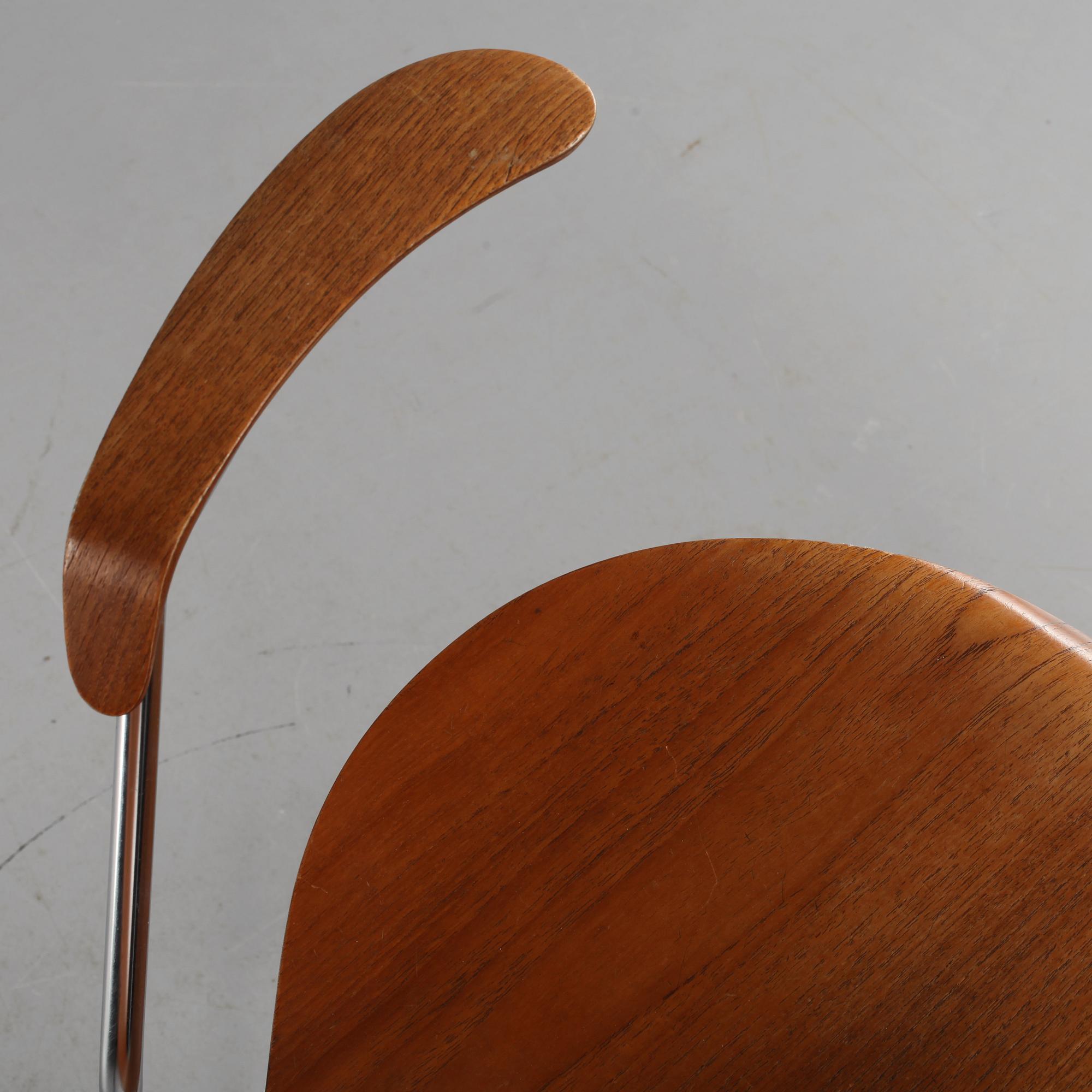 KARMSTOL, "Sjuan", Arne Jacobsen, Fritz Hansen, 1967.