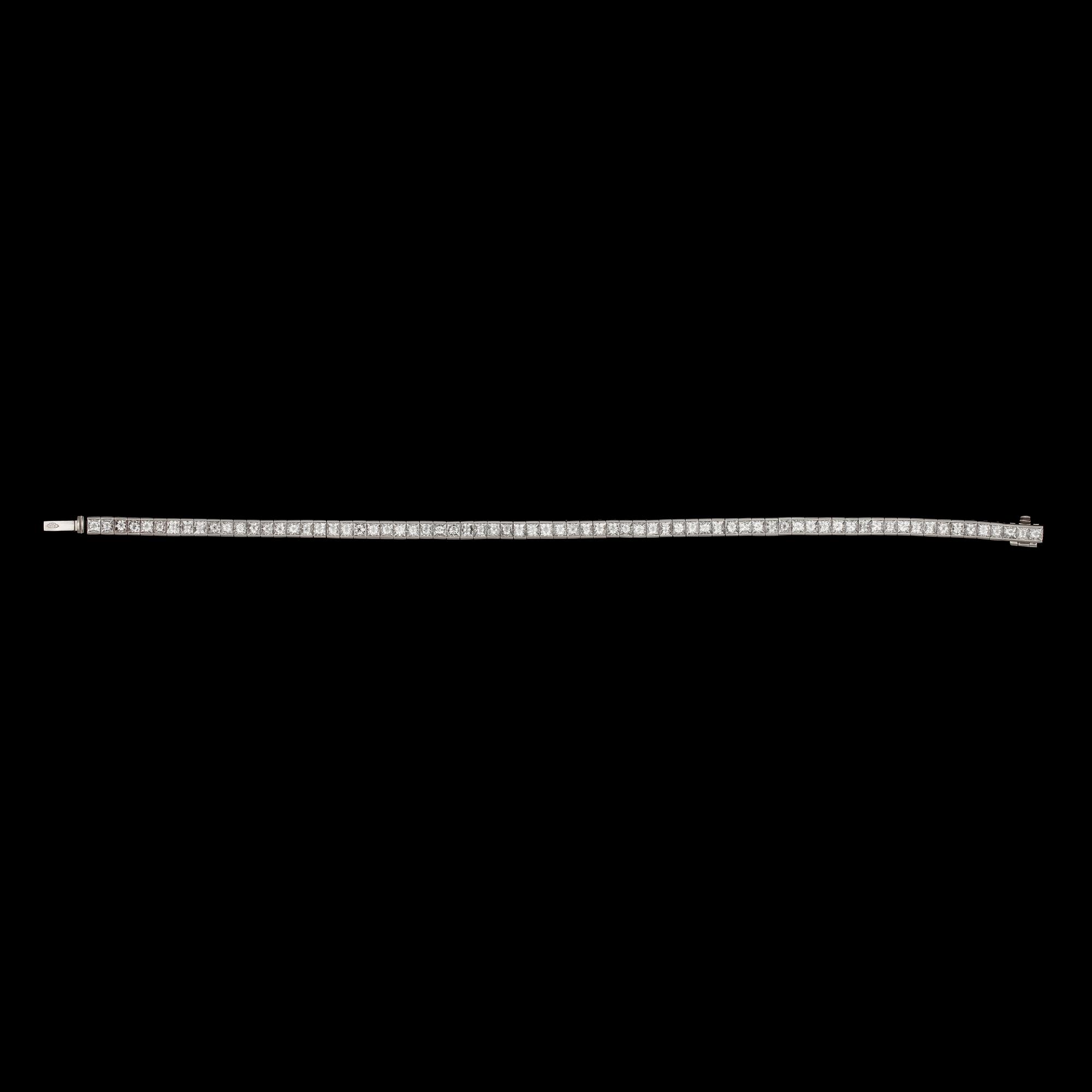A princess cut diamond bracelet, tot. app. 7.20 cts.