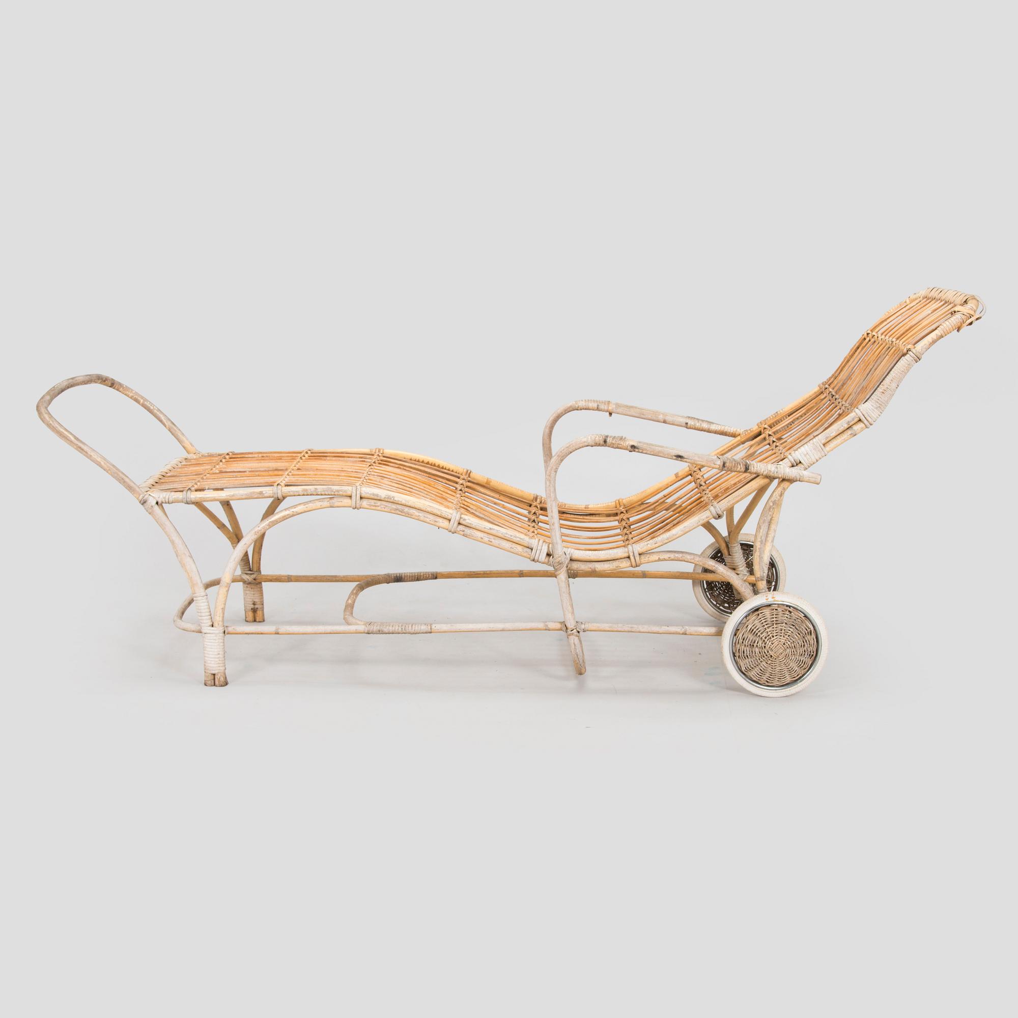 Aino Aalto, trädgårdsstol / solstol, modell 374, återförsäljare Artek, 1957.