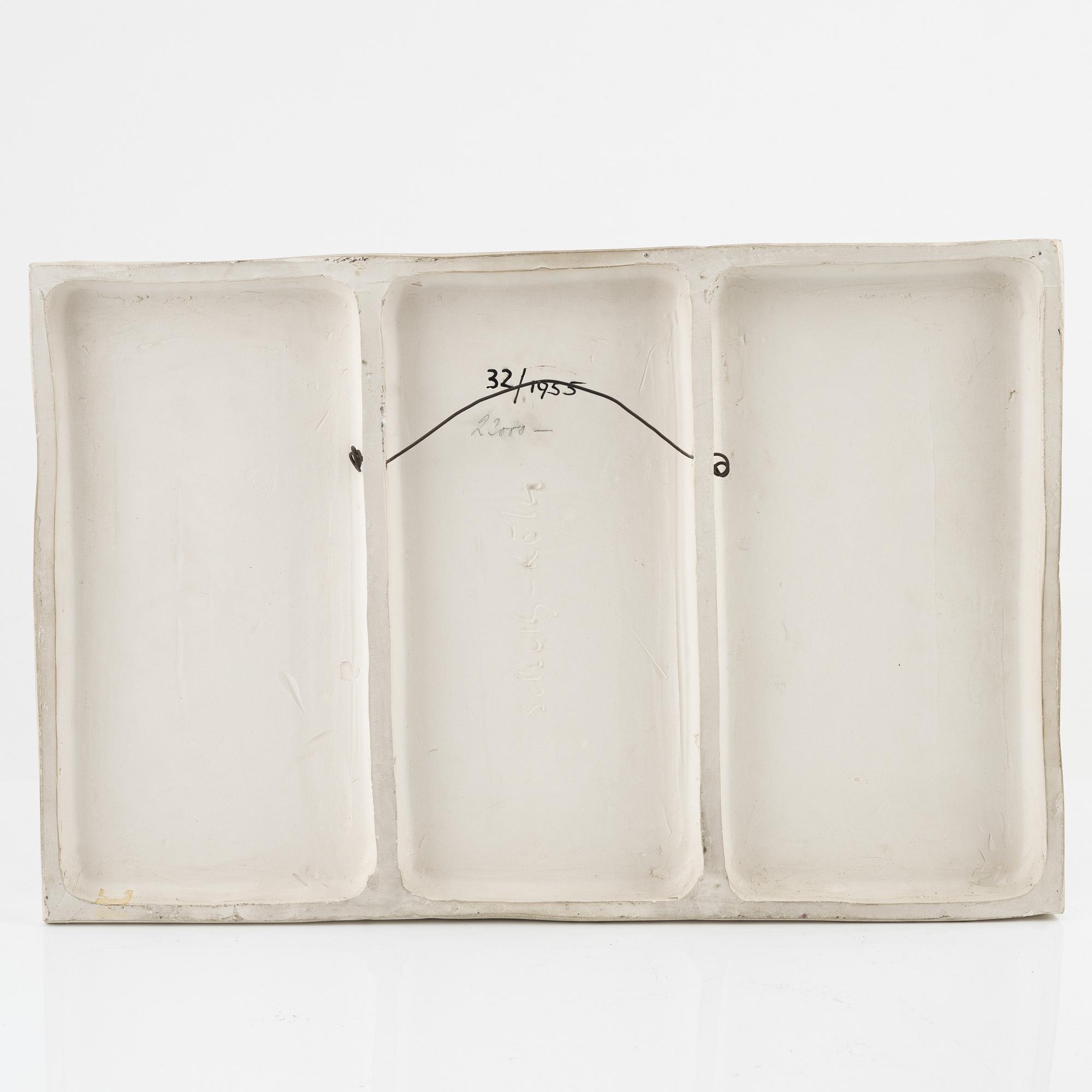 Karl Heinz Schultz-Köln, vas, samt relief, stengods, Arabia, Finland.