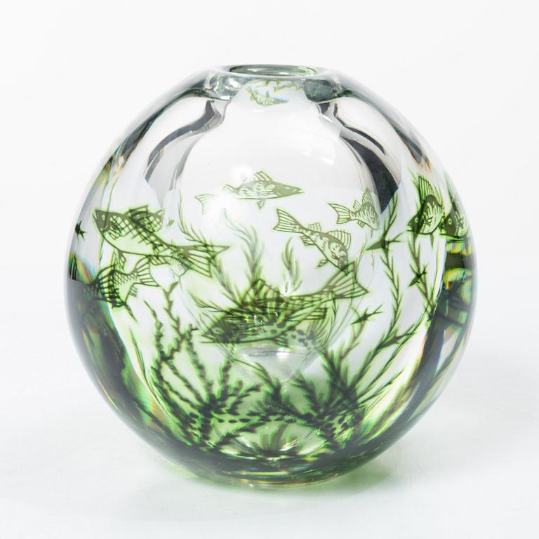 Edward Hald, Vas, glas, "fiskgraal", Orrefors, 1900-talets mitt.