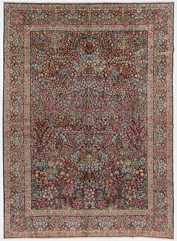 Carpet Kerman approx. 430 x 315 cm.