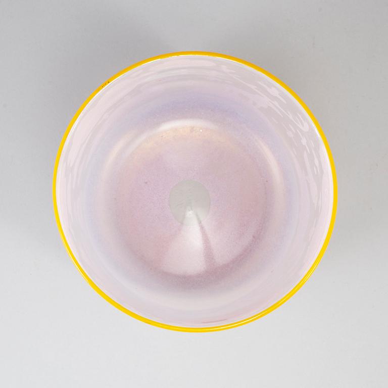BERTIL VALLIEN, a glass bowl from Boda Åfors.