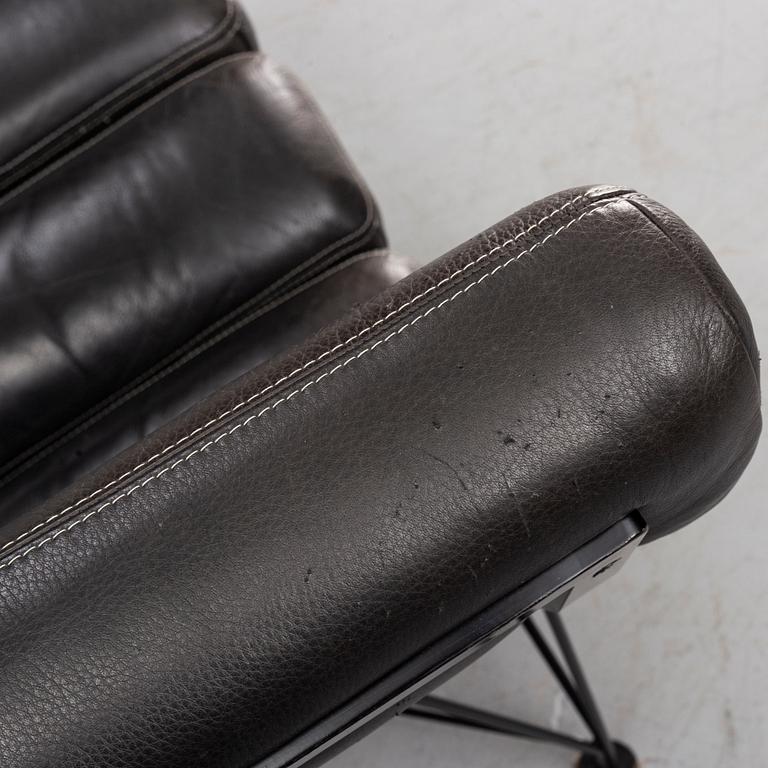 A 'Spider Lounge' easy chair by Kenneth Bergenblad.