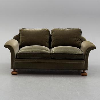 A 1940s sofa.