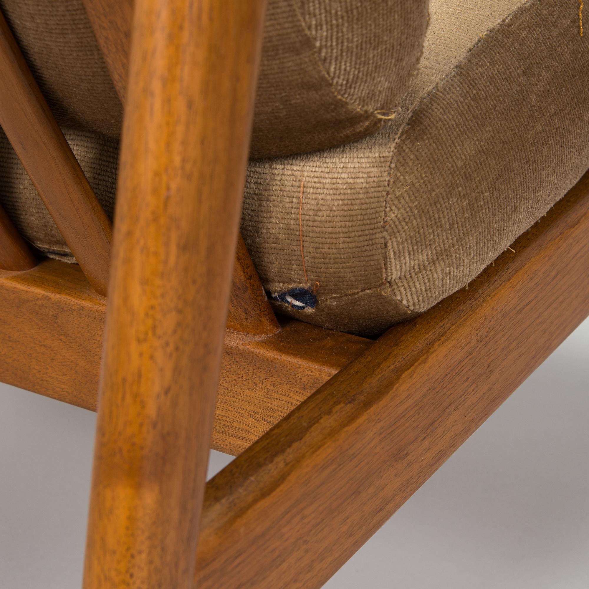 Folke Ohlsson, a pair of armchairs 'USA 75' Dux.