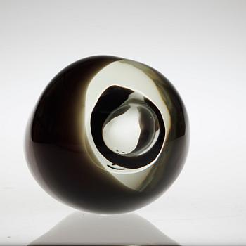 A Livio Seguso glass sculpture 'A sommerso', Murano, Italy 1980.