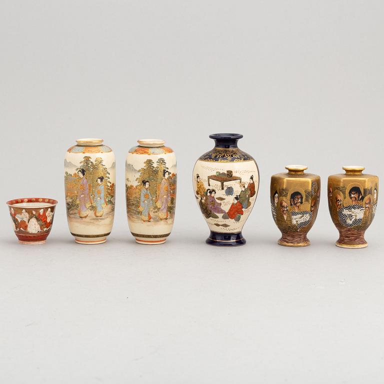 A group of Japanese ceramics, Meiji-period (1868-1912) and 20th century.