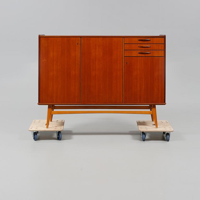 SIDEBOARD,  1950-/60-tal.