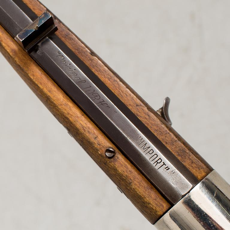 A Oscar Will Bugelspanner air rifle from circa 1915.