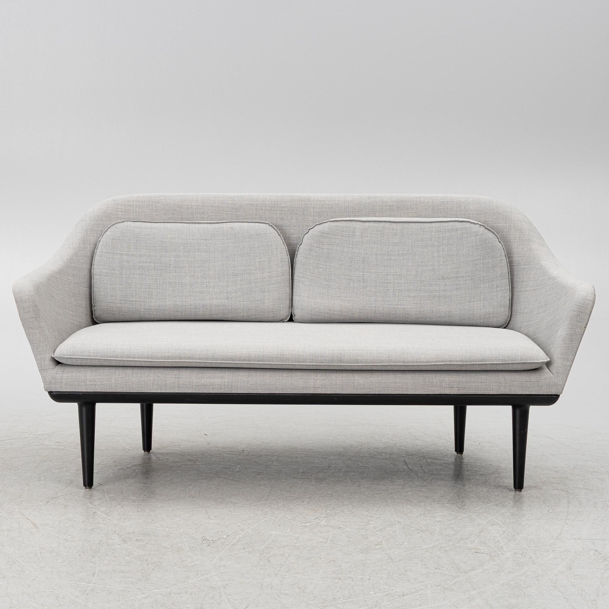 Stellar Works, sofa, "Lunar".